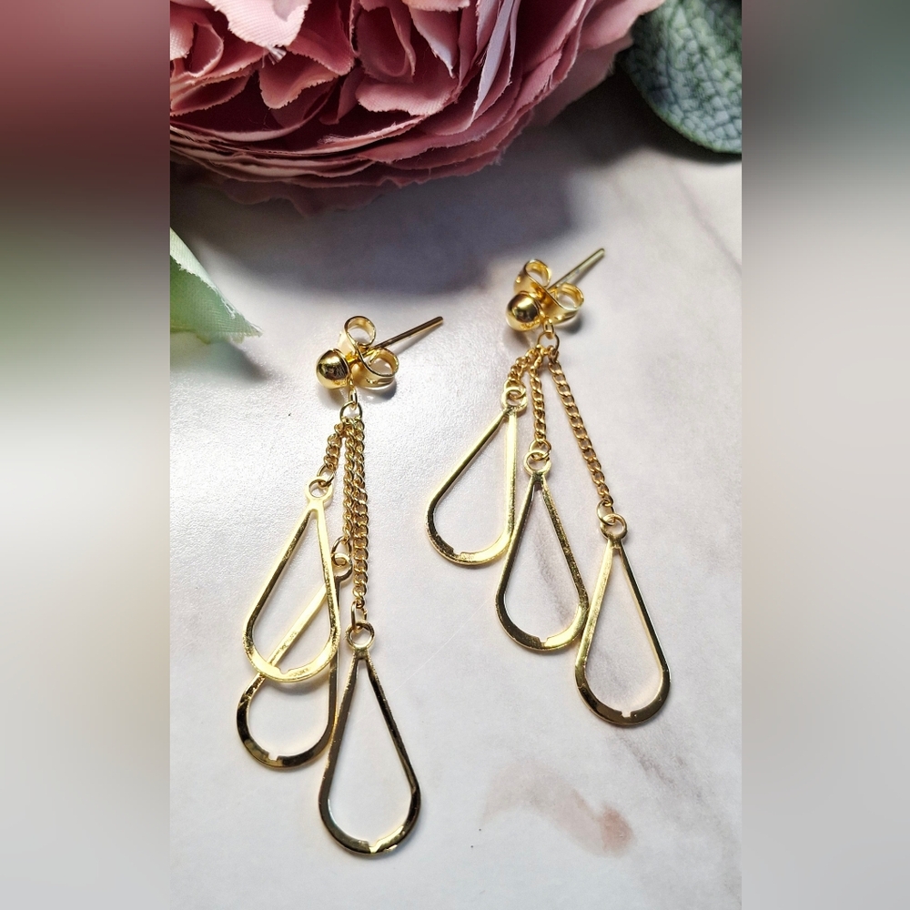Vintage 80s ✨️💧Beautiful Cascading Teardrop Earrings